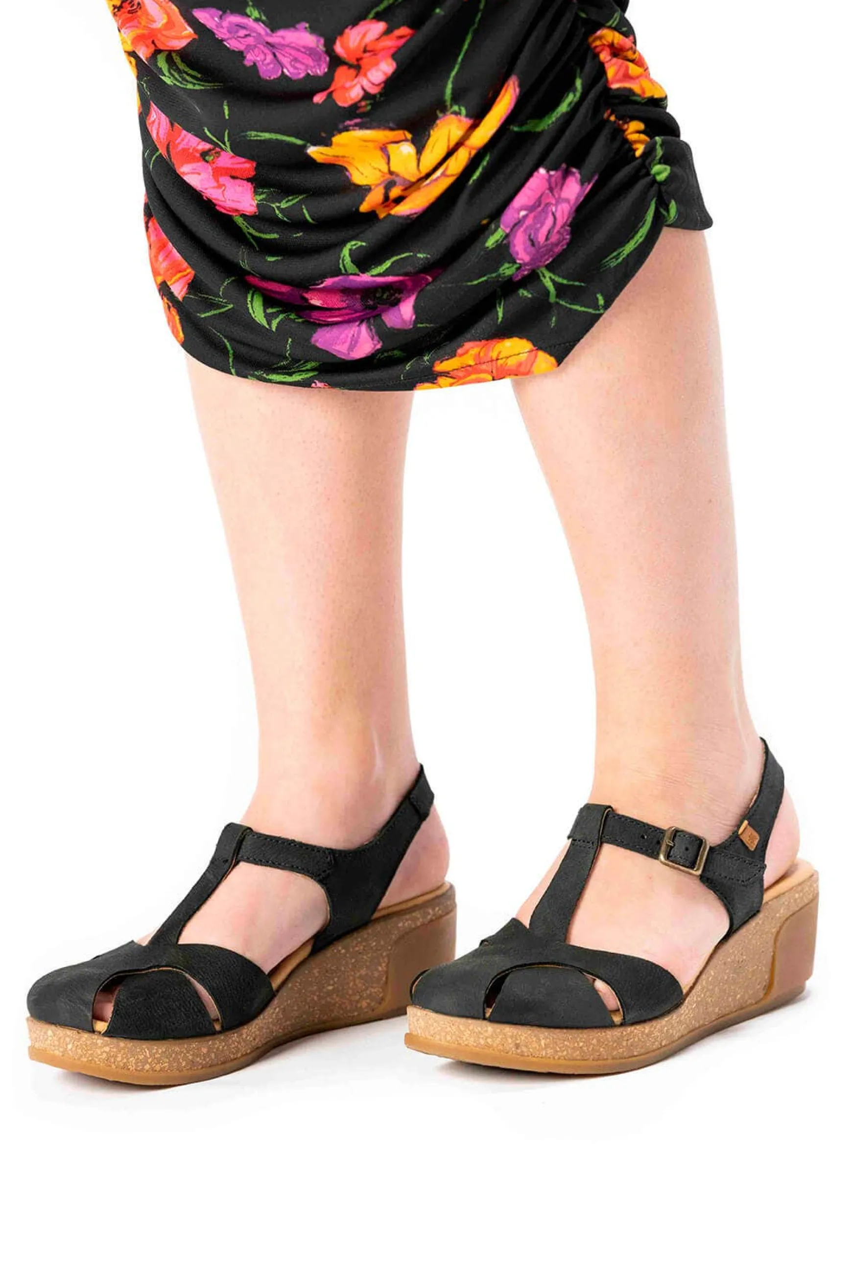 leaves_3.webp Sandalen-El Naturalista 5029 Leaves