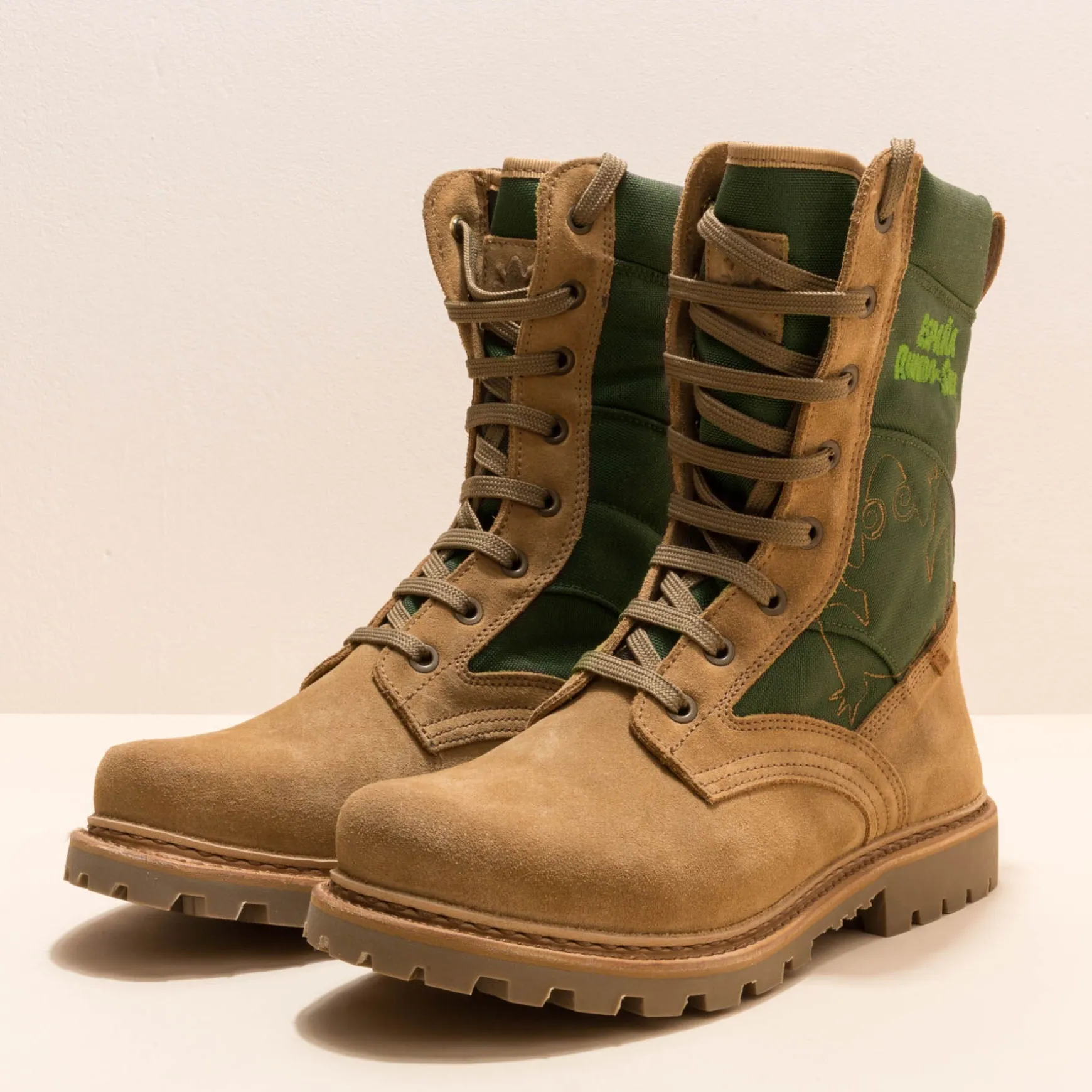 Stiefel-El Naturalista 5540 Rumbo Al Sur