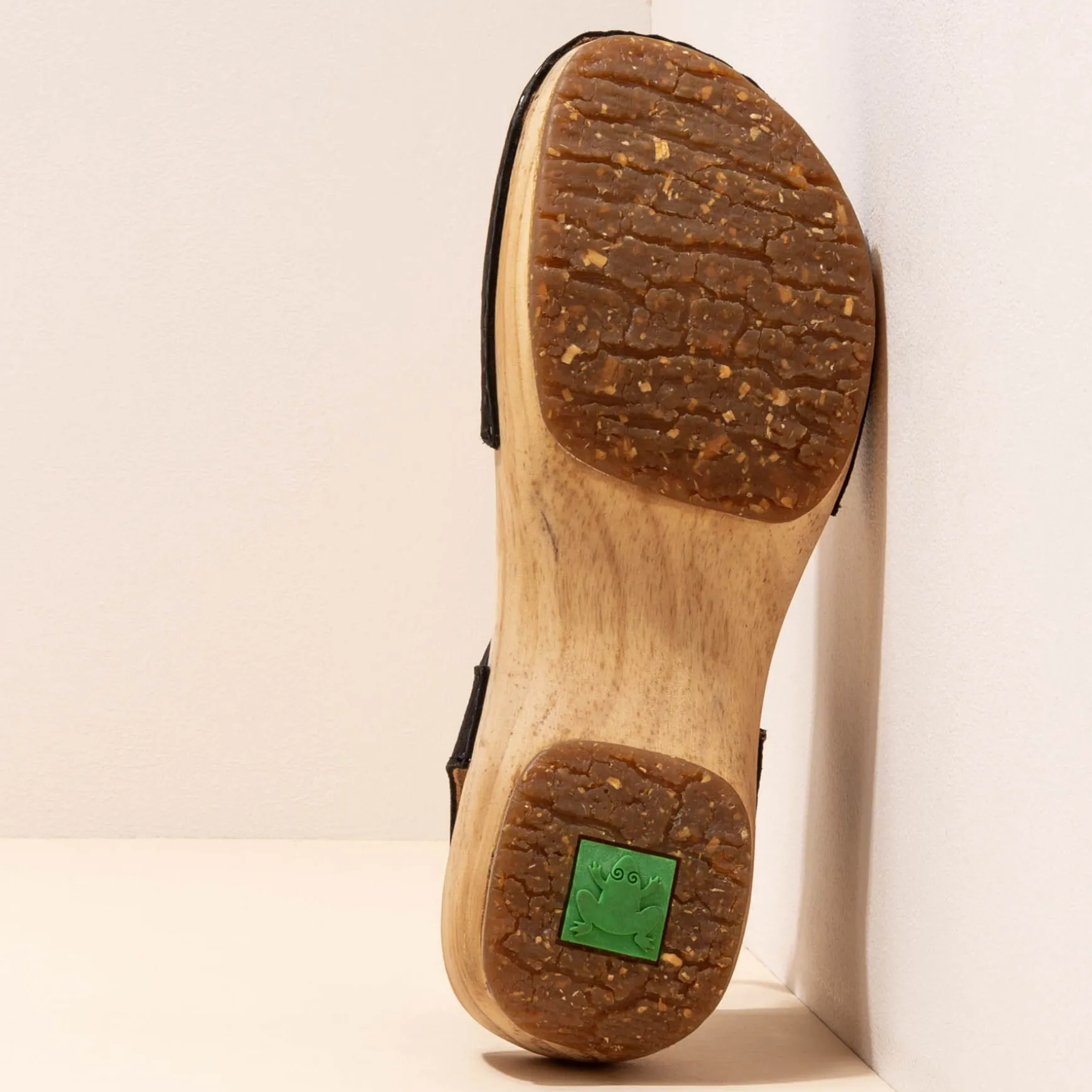 shokunin_2-1.webp Sandalen-El Naturalista 5833 Shokunin