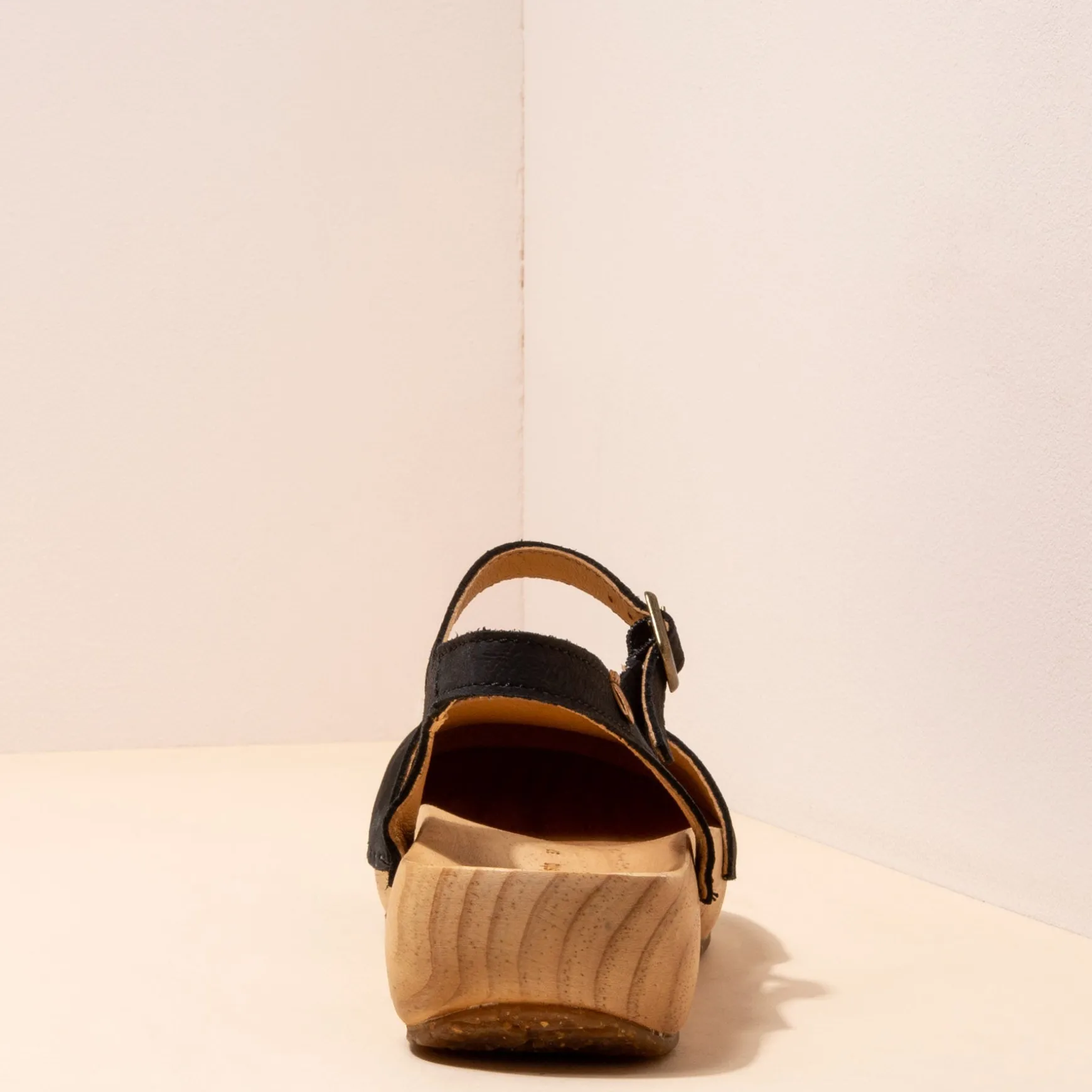 shokunin_5-1.webp Sandalen-El Naturalista 5833 Shokunin