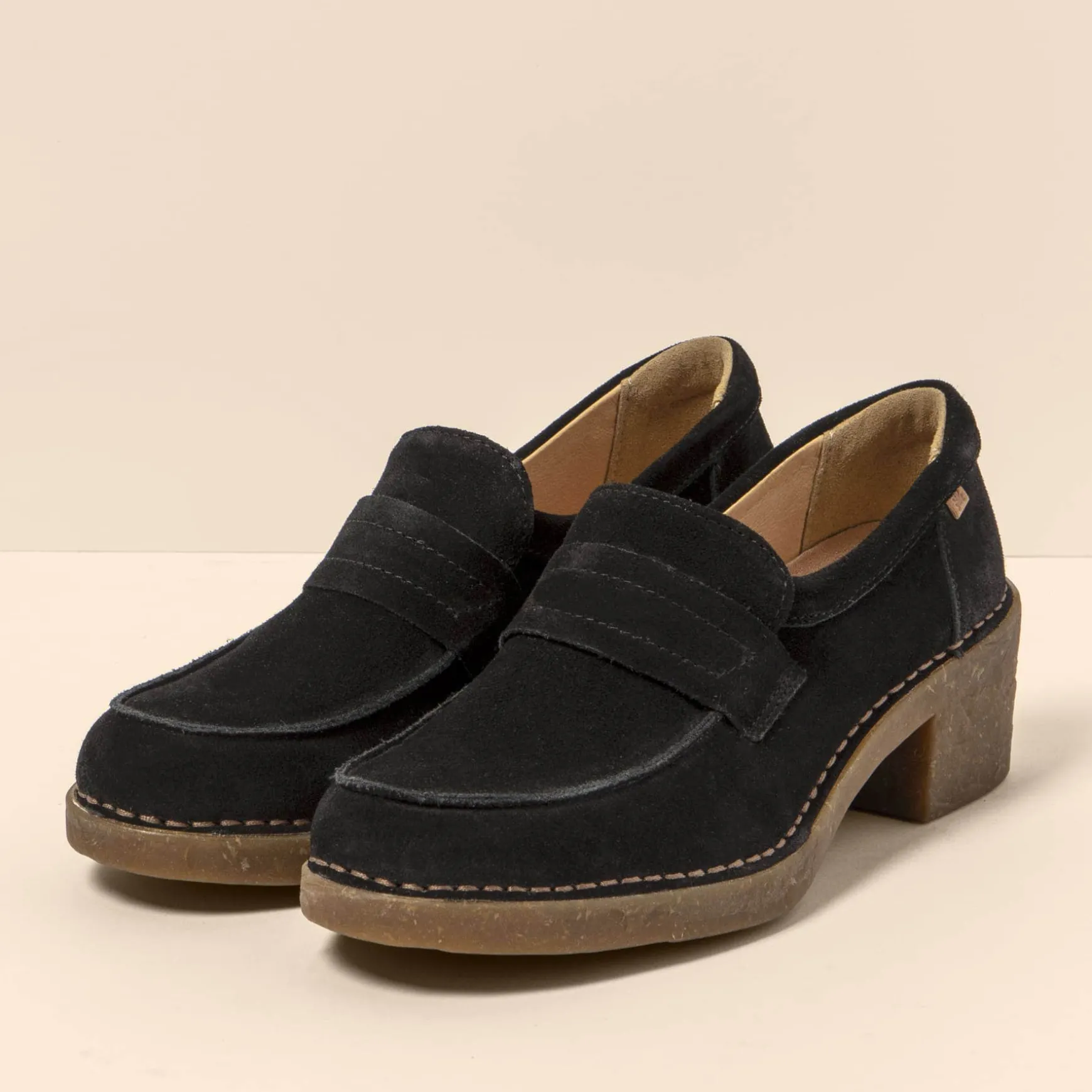 Mary Jane-El Naturalista 5667 Ticino